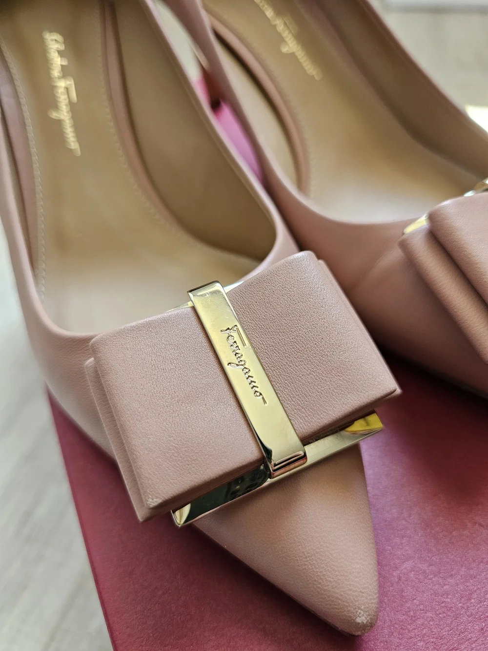 Ferragamo Zeri Blush Pumps - Picture 2 of 7